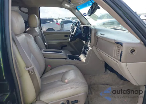 2003 Chevrolet Tahoe Z71 from USA, damaged, VIN 1GNEK13Z83R285666